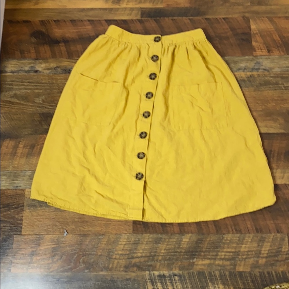 Yellow skirt